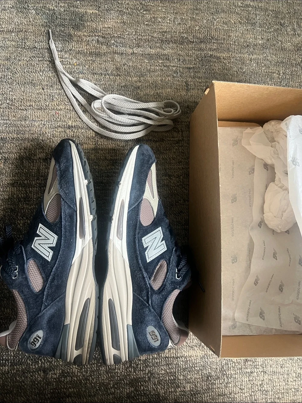 New Balance Men’s 991v2 midnight and brown Made in UK Sneakers